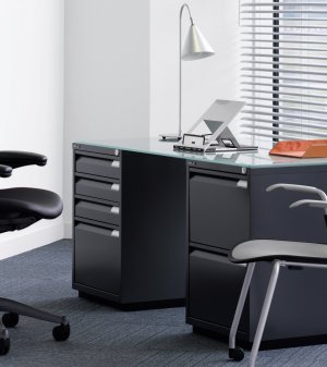schwarz lackiert Schreibtisch-Stahlcontainer als Schreibtischbasis geeignet 