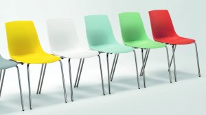 robuster Wartezimmerstuhl sicher desinfizierbare Kunststoff-Sitzschale