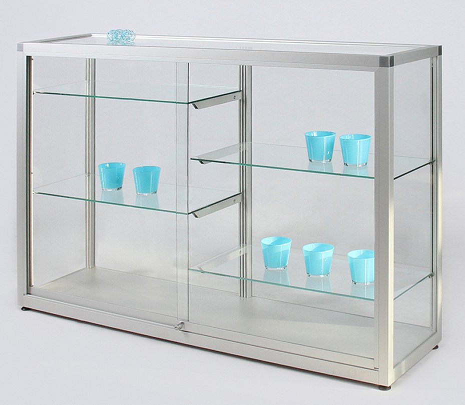 Thekenvitrine mit Fachbodenträger in der Schrankmitte zur geteilten Fachbodeneinlage