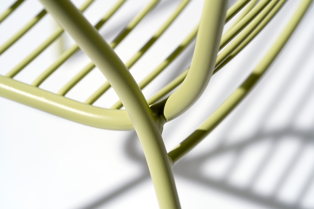 massiver Bistrostuhl grün für den Aussenbereich