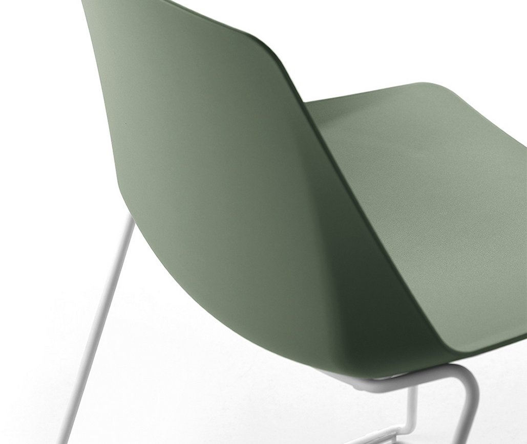robuster Stuhl für Wartezimmer
grüne Sitzschale
