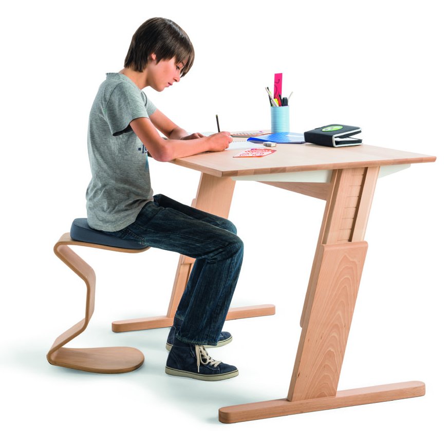 Schreibtischhocker für korrekten Sitzhaltung von Kindern