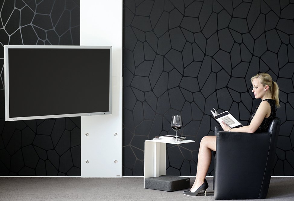 elegante TV-Wandhalterung-mit-Schwenkarm